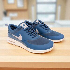 Nike Air Max Thea Women’s Sneakers – Size 7.5 – Brigade Blue